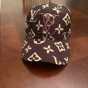 L-V Dark Brown Monogram Cap